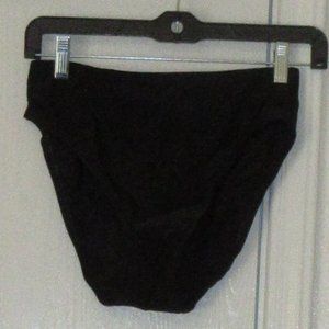 COLE OF CALIFORNIA Black Bottoms Size 8